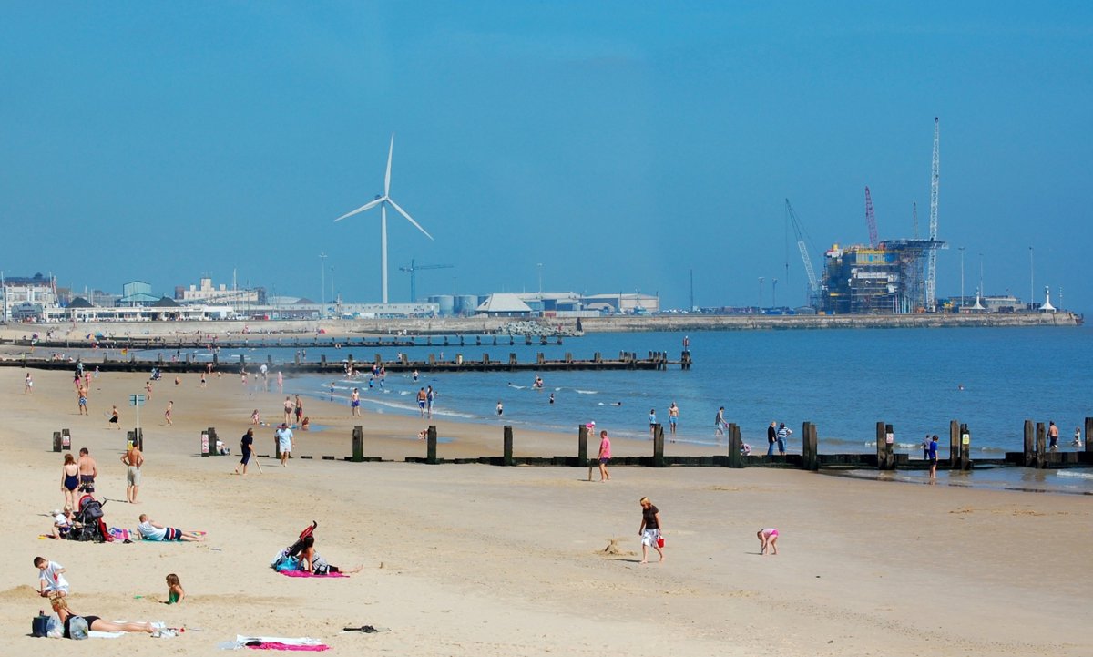 Image of Grove Primary, Lowestoft. Election 2015