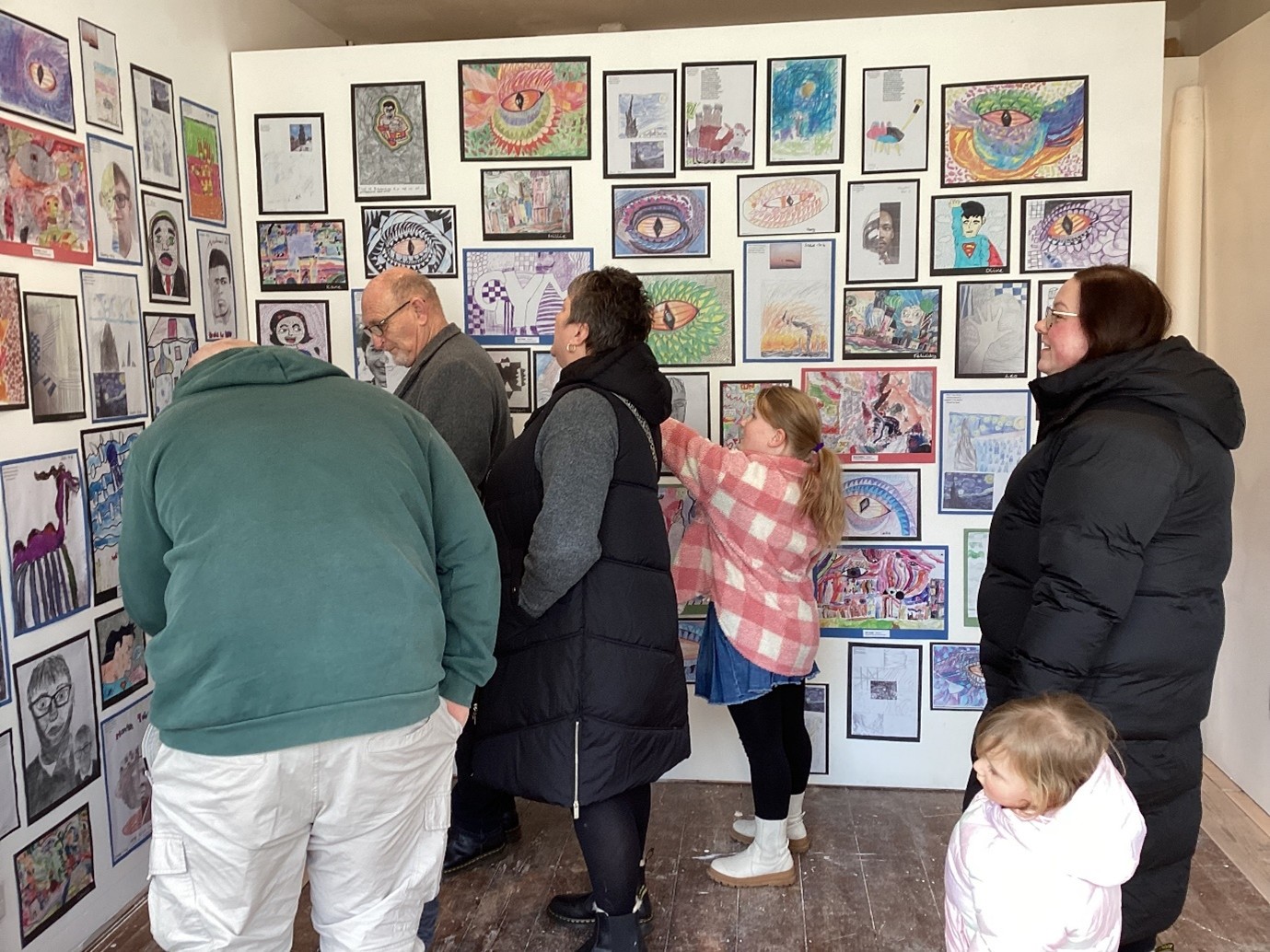 Image of Pakefield Primary pupils proud to display artwork in local gallery 