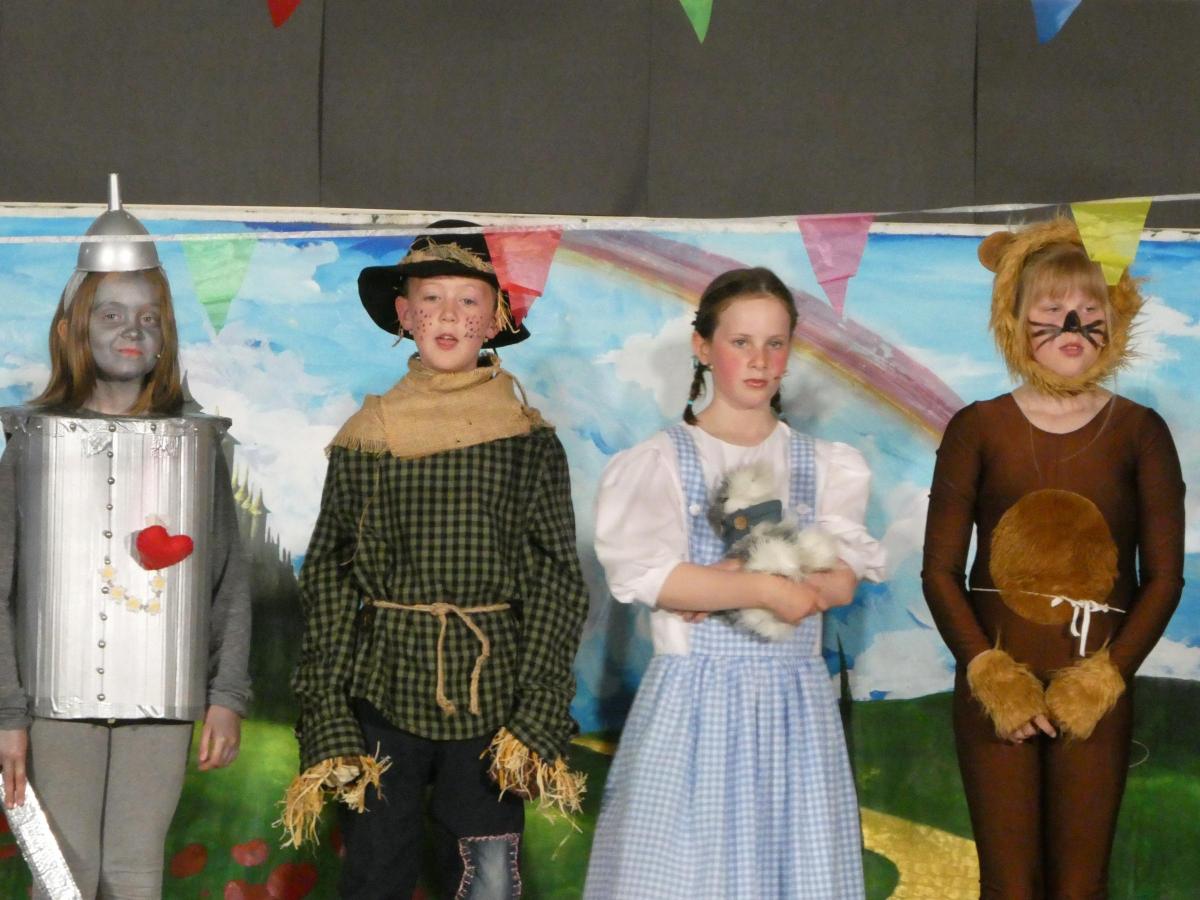 Image of Primary pupils dazzle audiences with magical performance of The Wizard of Oz