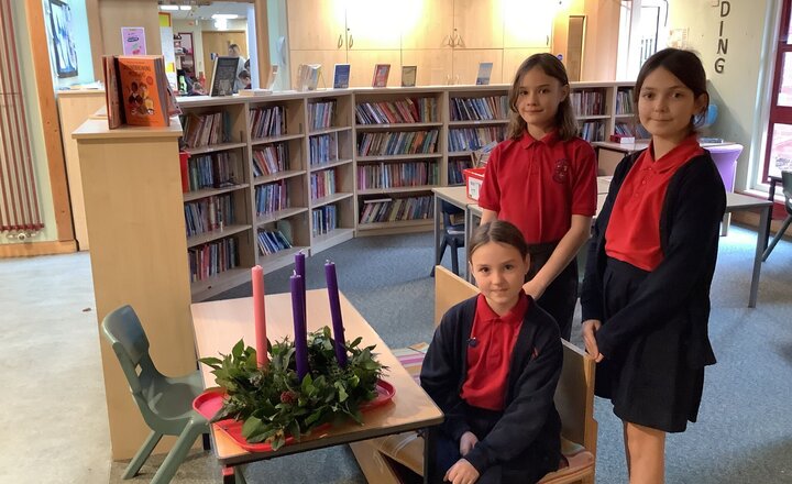 Image of Advent in Aldermaston CE School