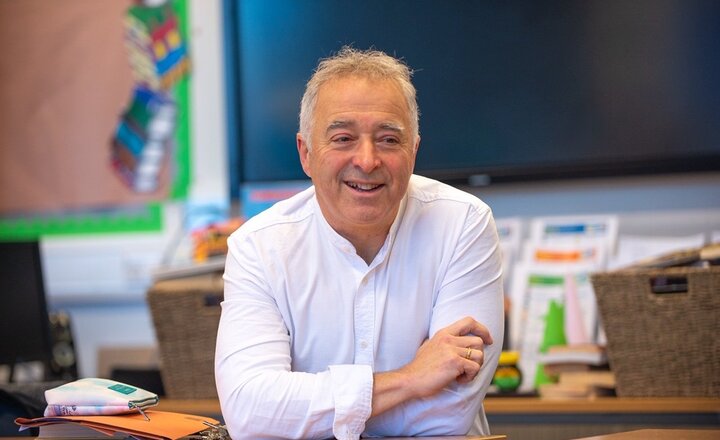 Image of Frank Cottrell Boyce promotes World Book Day at Alsop