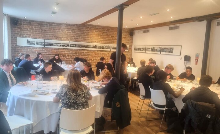 Image of Students Experience Fine Dining at The Art School