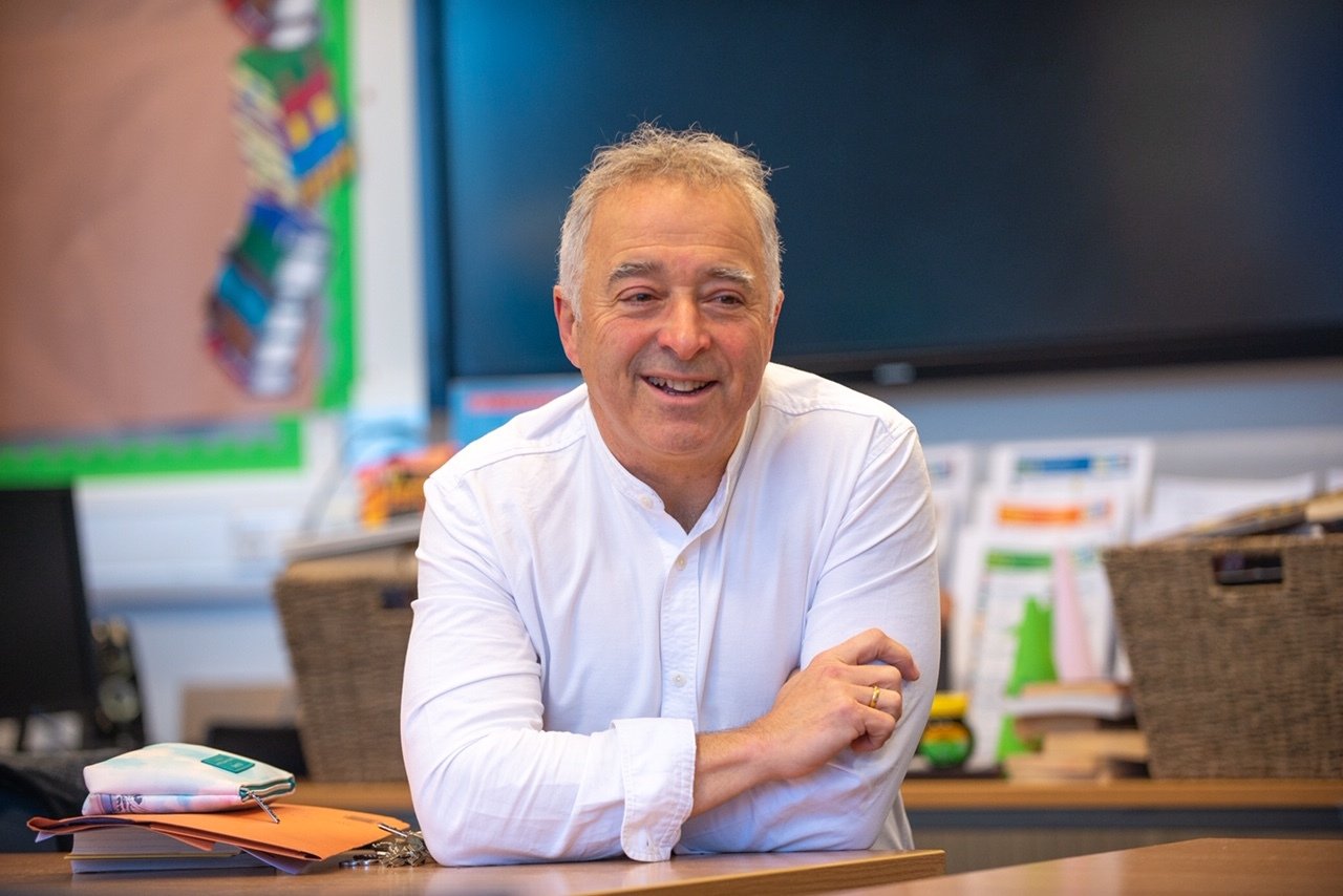 Image of Frank Cottrell Boyce promotes World Book Day at Alsop