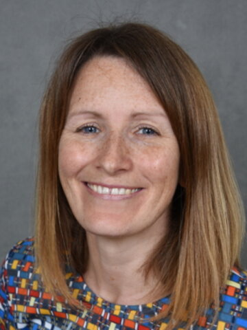 Mrs L. Dickinson