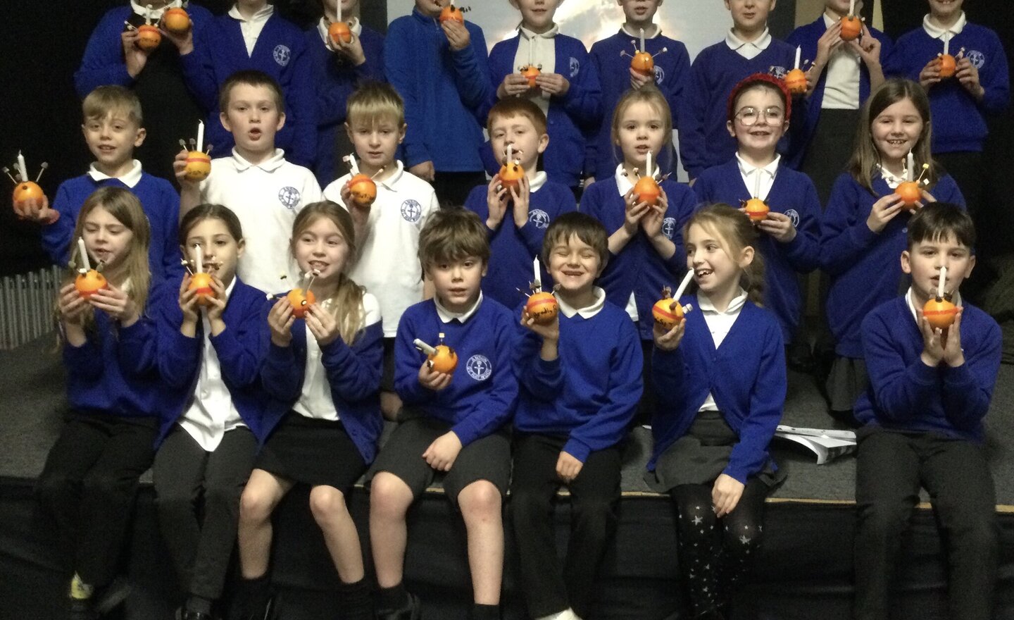 Image of Christingle making 