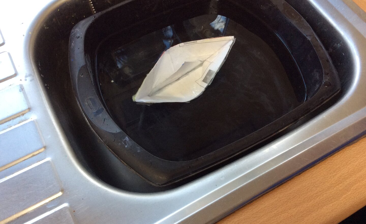 Image of Waterproofing origami boats 