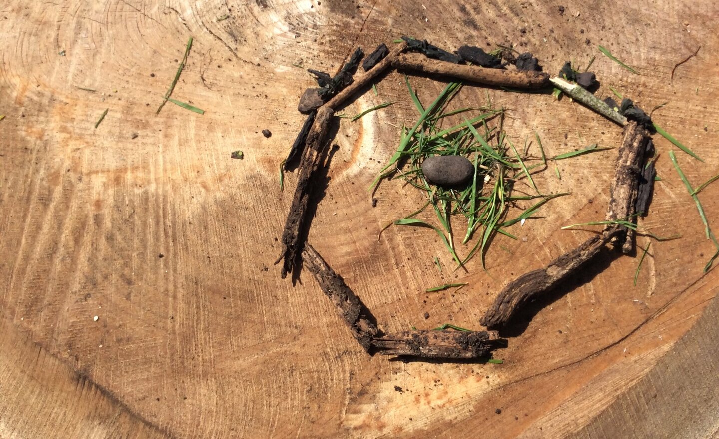 Image of Andy Goldsworthy inspired artwork