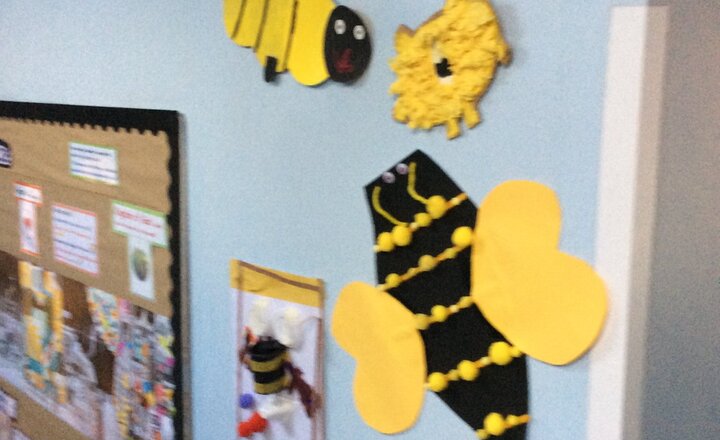 Image of Even more bees!