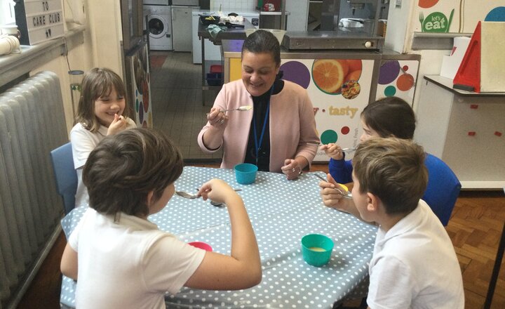 Image of Making pumpkin soup 