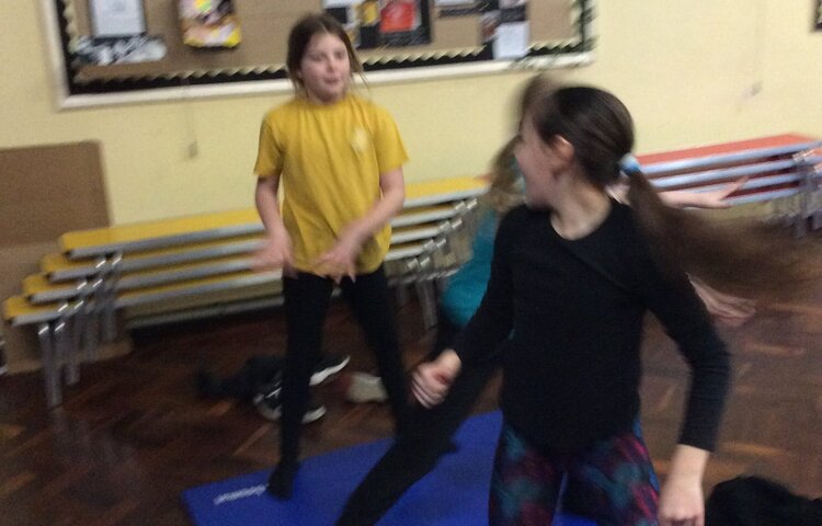 Image of Class 4 PE - Dancing our hearts out