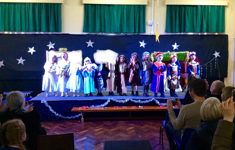 Image of Stars of class 1s nativity