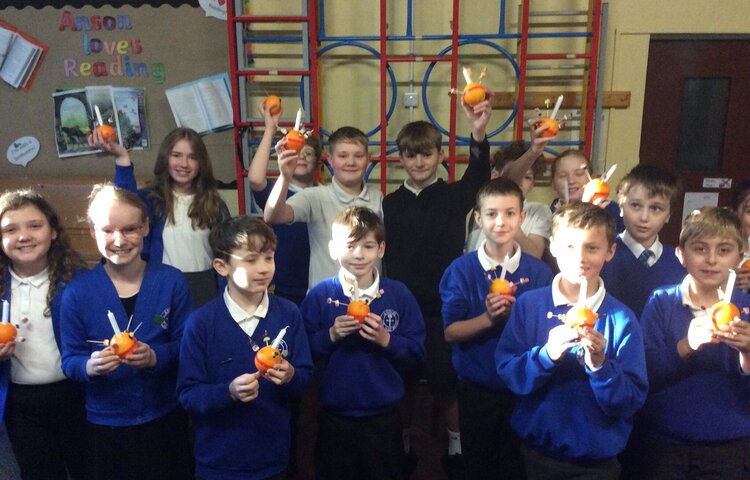 Image of Christingle making 