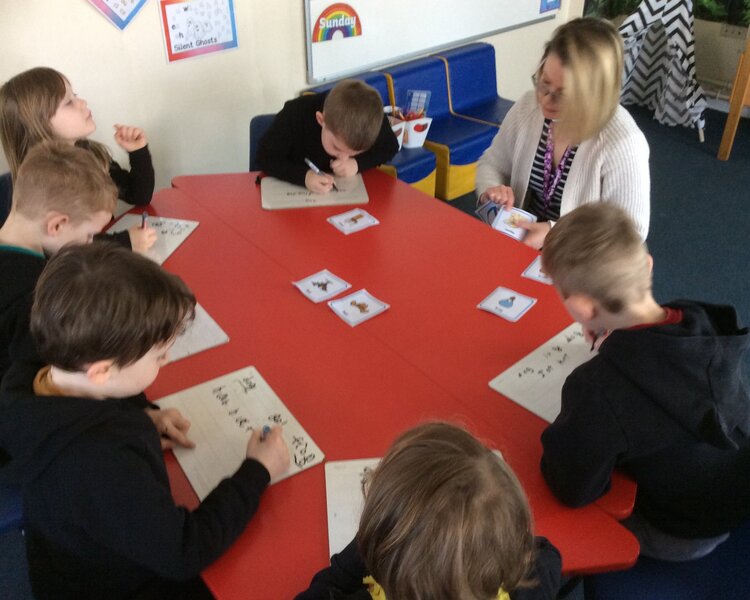 Image of Class 2 learn about rhyme