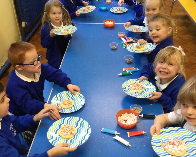 Image of Biscuit decorating class 1