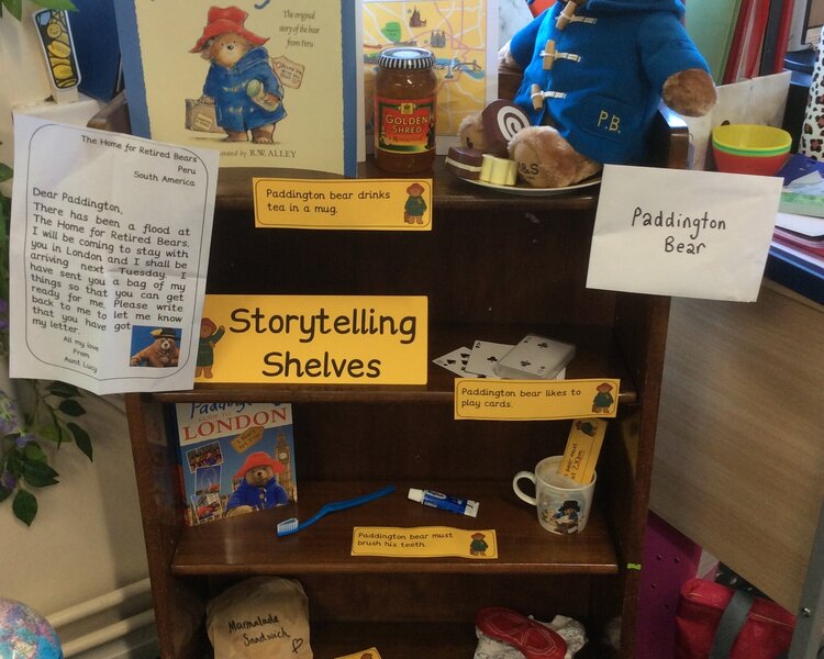 Image of Paddington Bear and Aunt Lucy