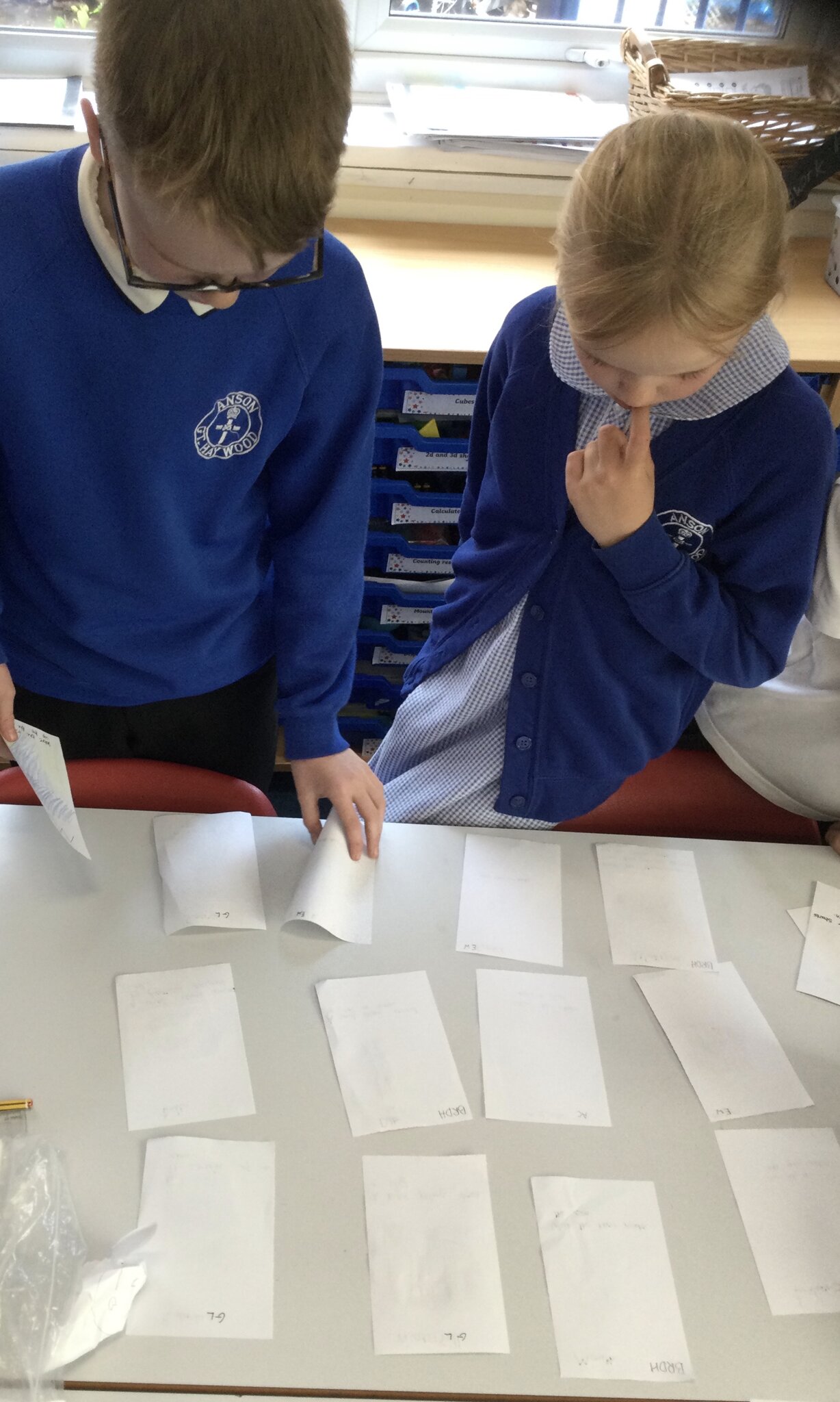 Image of Geography - card games.