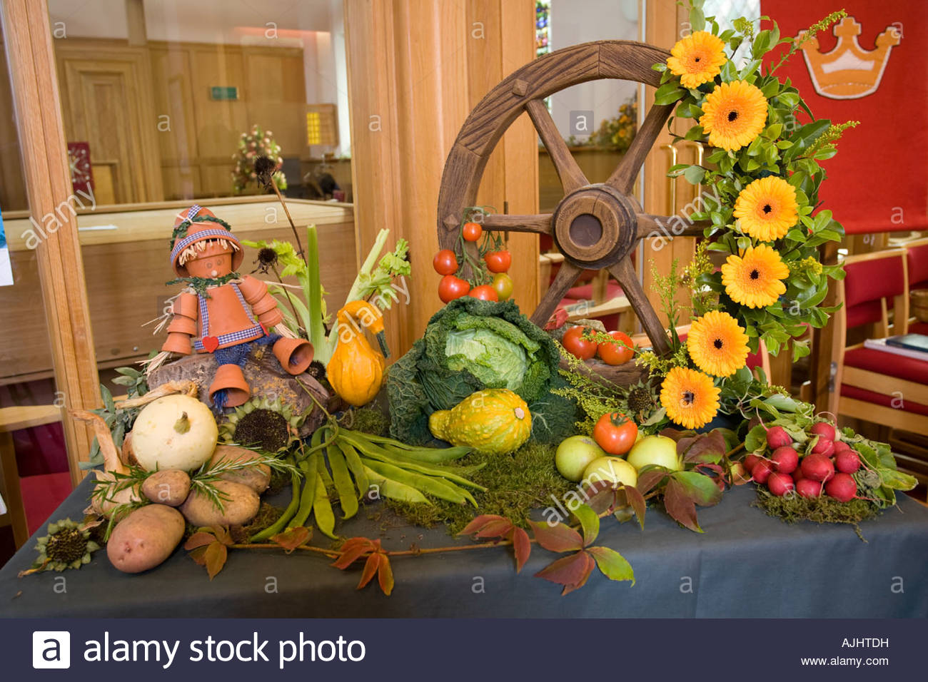 Image of Harvest Festival school service in St Stephen's Church