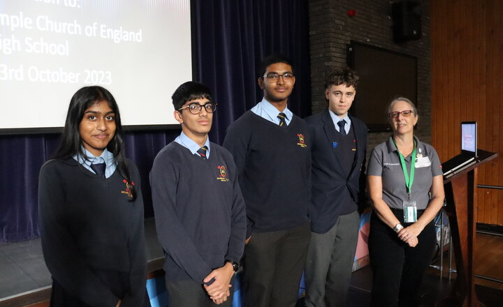 Image of Debbie Soames, a STEM ambassador and retired senior systems engineer, talks to our year 11 pupils about acoustics