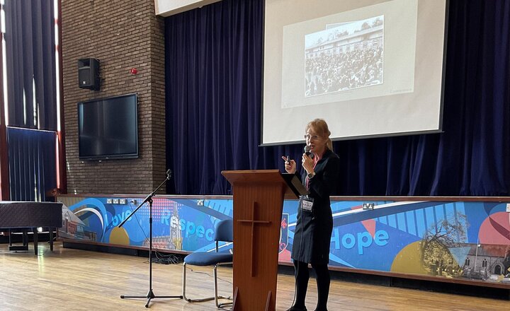 Image of School welcomes two second-generation Holocaust survivors to talk to year 7 and year 9