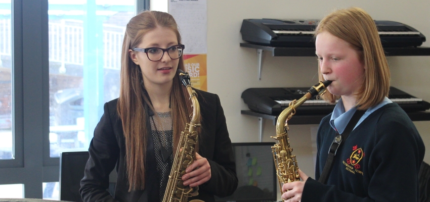 Image of STAR SAXOPHONIST VISITS ATS