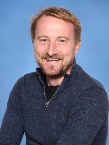 Mr A Hill