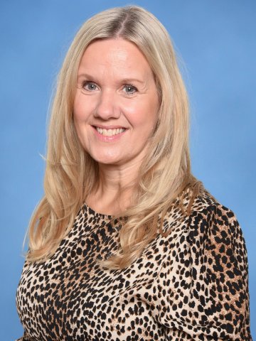 Mrs S Burton