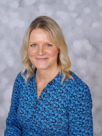 Shona Lee