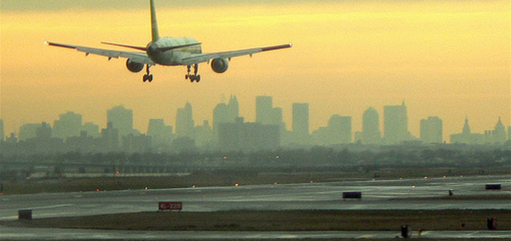 Image of Students Arrive in New York