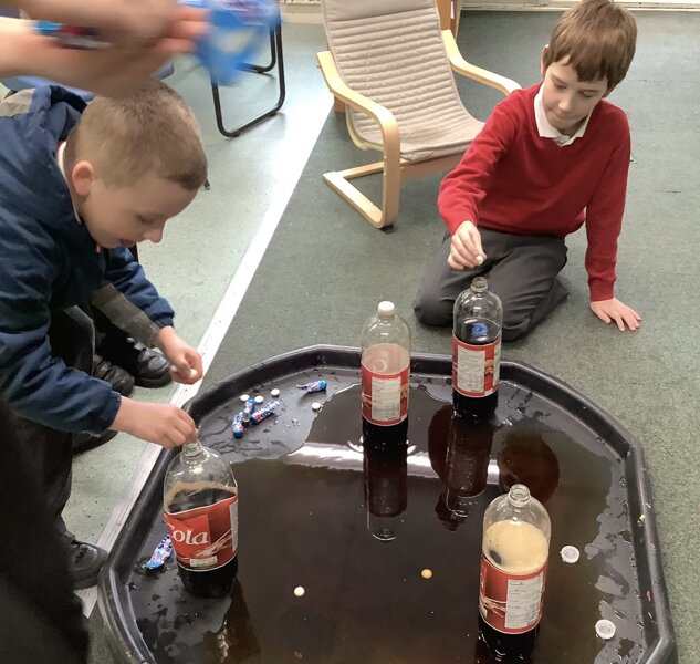 Image of International day of girls and women in Science, Oak Class Experiment!