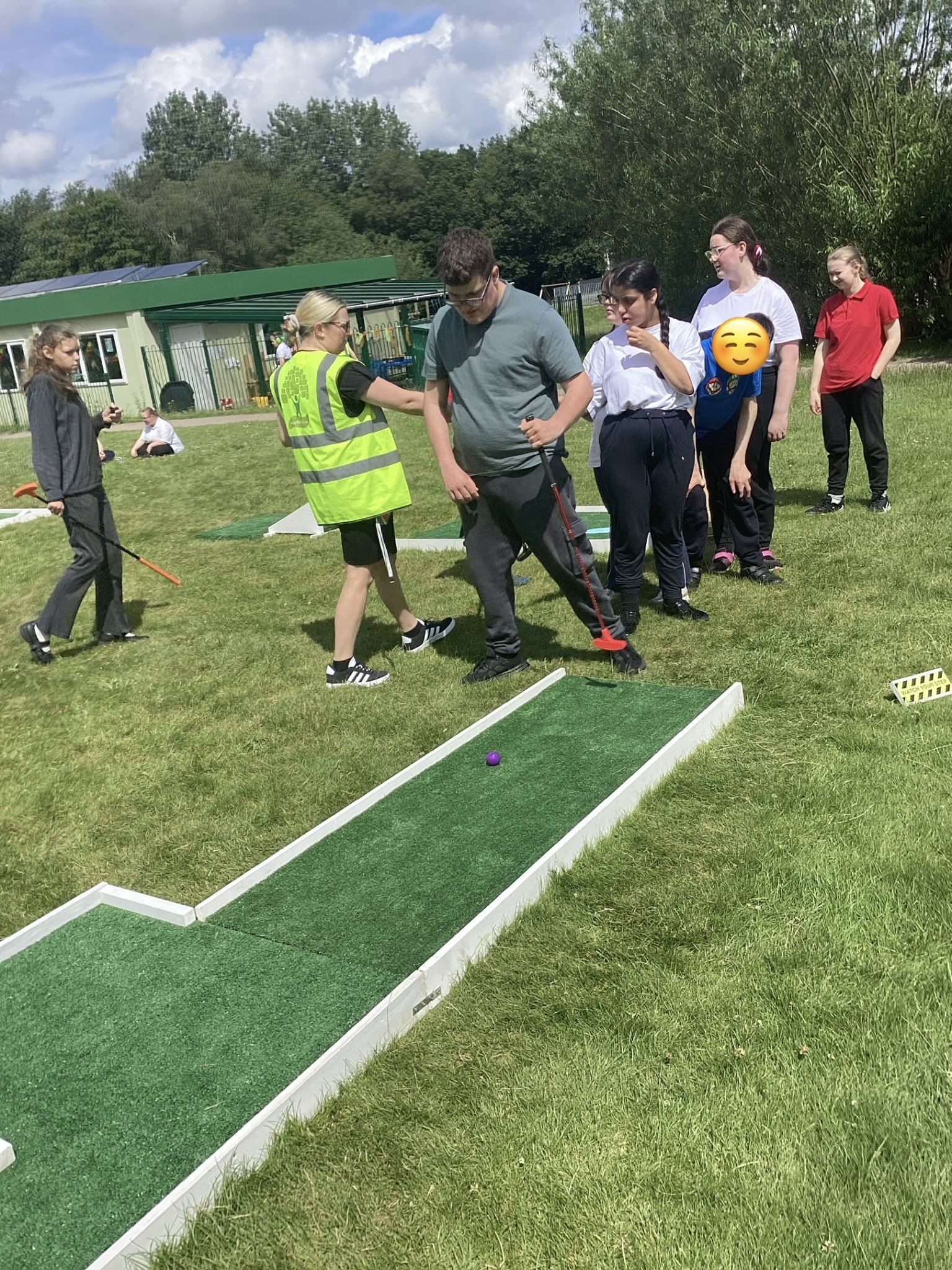 Image of 10P play mini golf during sports week 