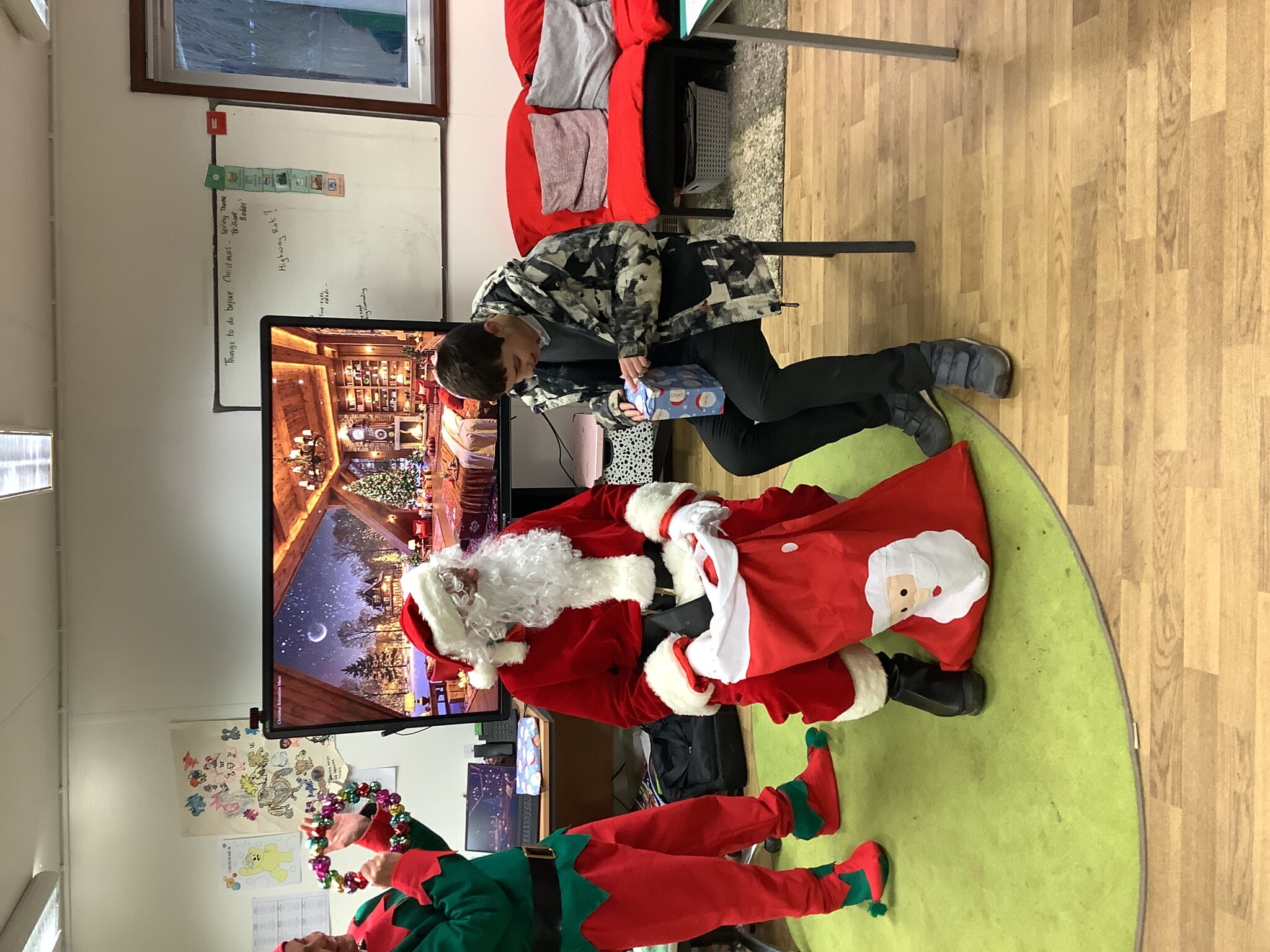 Image of 7P Week Fifteen- Autumn- Merry Christmas Everybody!