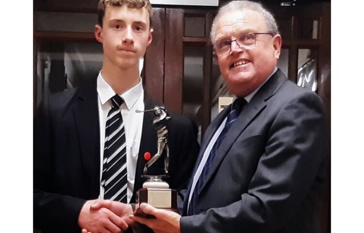 Image of Sam Waddington Wins Prestigious Sanderson Golf Trophy