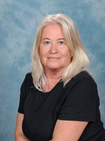 Mrs M Reade