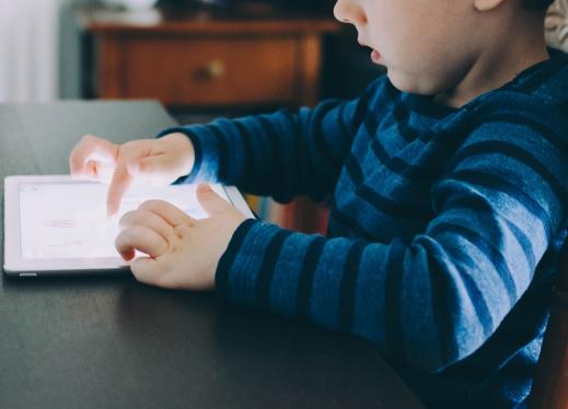 Image of Young Children and Screen Time - a guide for parents