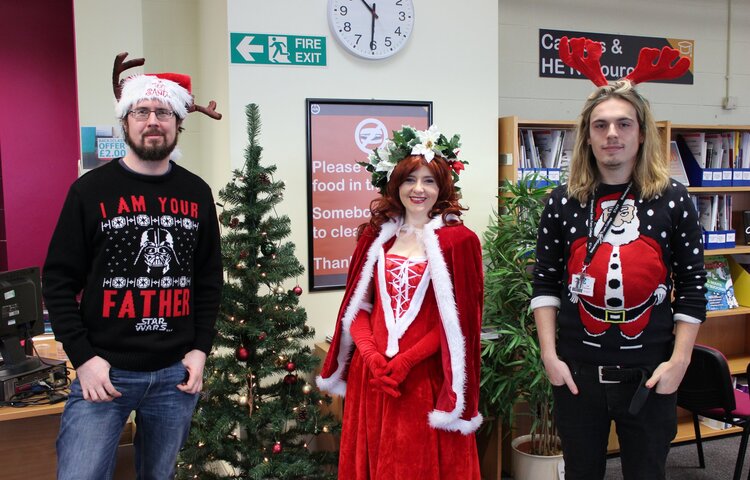 Image of Christmas Clobber competition 2015