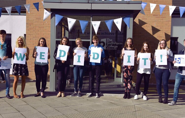 Image of Class of 2017 celebrates record breaking A Level & BTEC results