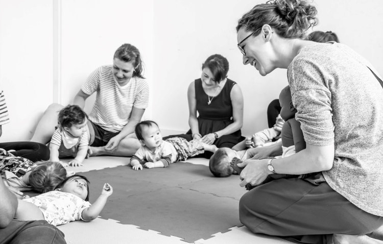 Image of Baby massage sessions help psychologists learn about attachment