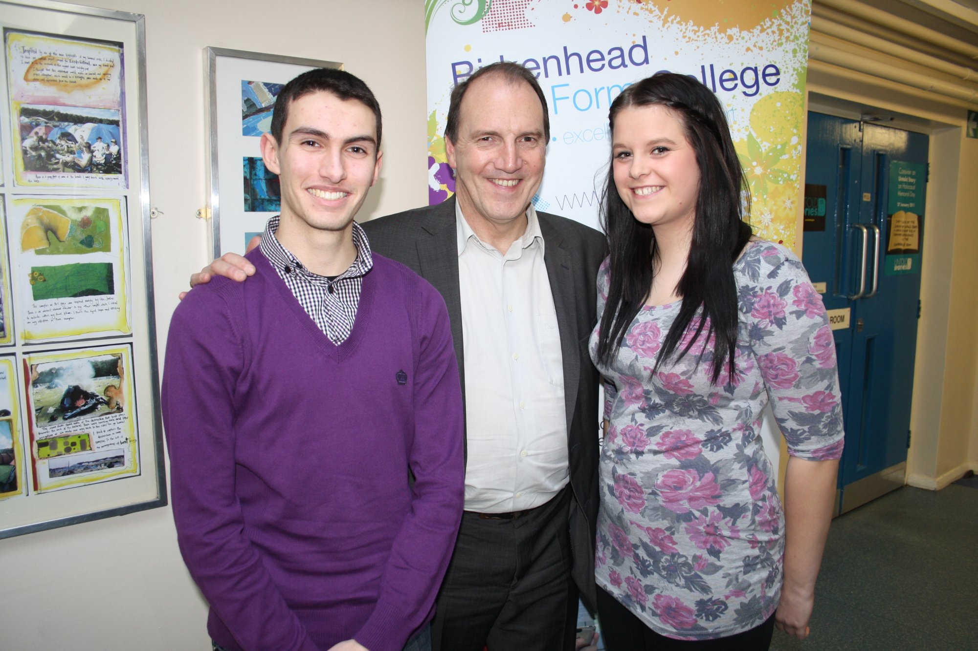 Image of Simon Hughes consulting BSFC Students