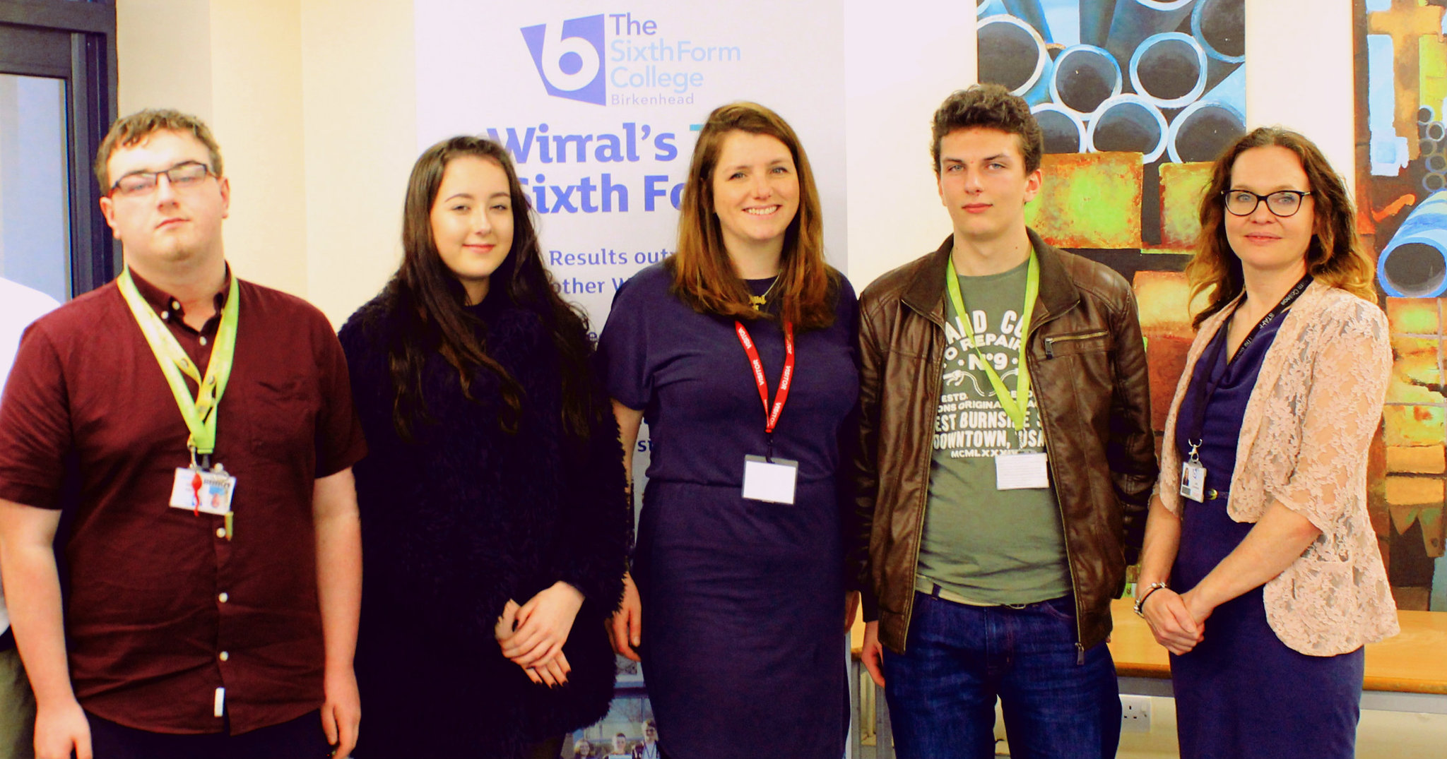 Image of Alison McGovern MP offers advice & encouragement to students 