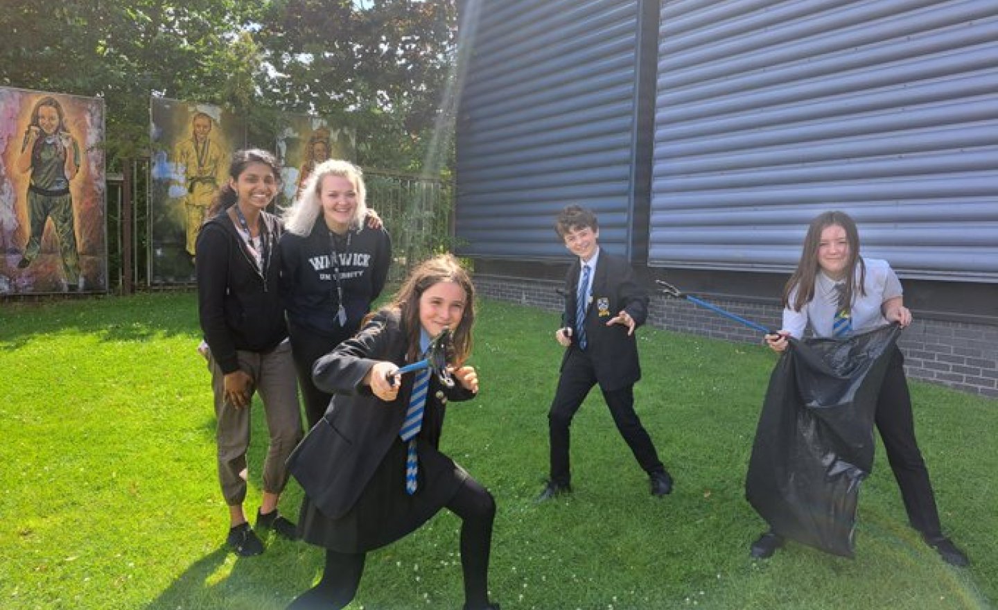 Image of Litter picking in Kings Heath