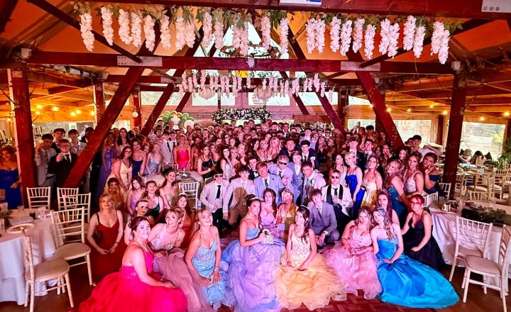 Image of Students Celebrate in Style at End-of-Year Prom and Leavers' Events