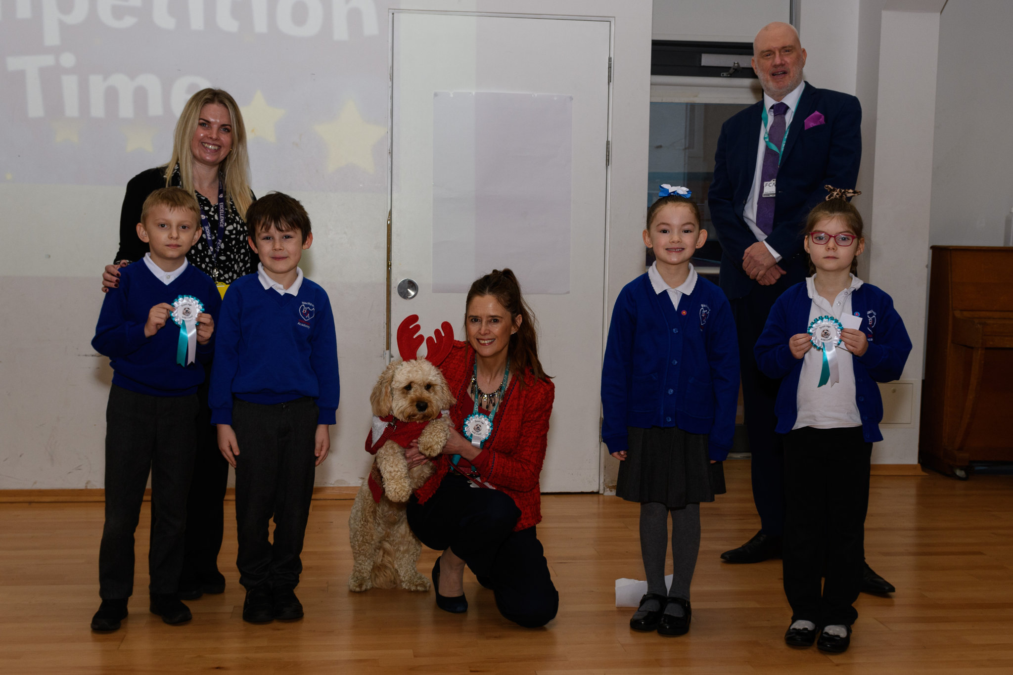 Image of Book loving Bruce helps reading in schools