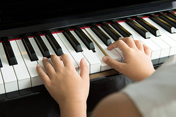 Image of Keyboard/Piano lessons/Singing