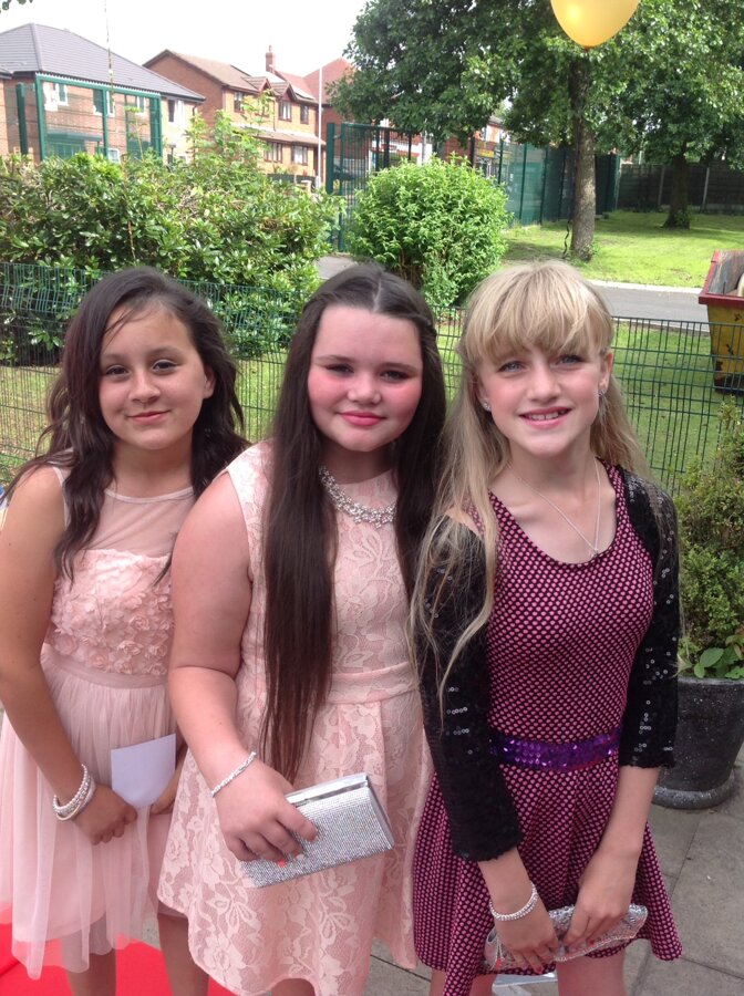 Year 6 leavers Prom | Boarshaw Primary School