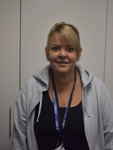 Mrs Lyndsey Lewis