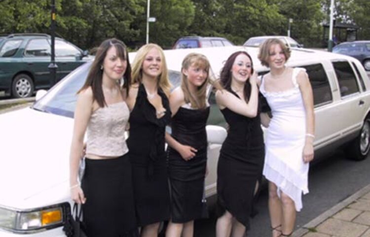 Image of Year 11 Leavers Ball 2002