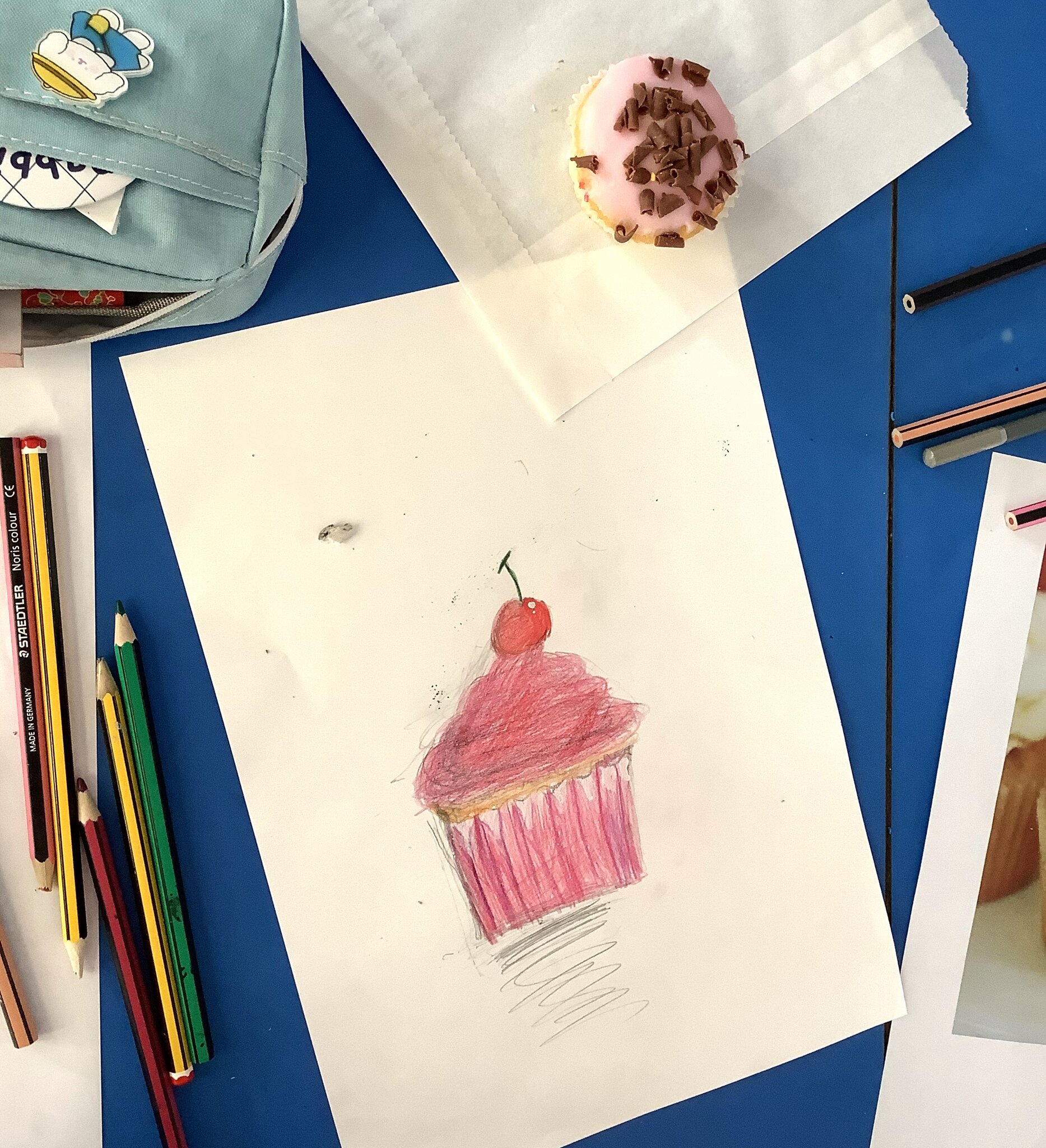 Image of Art club. Cupcakes. Drawing. Music.