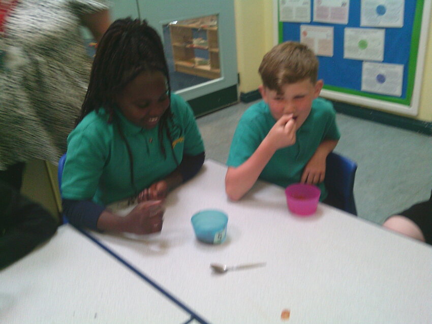 Image of Year 5 Making a Bolognese sauce