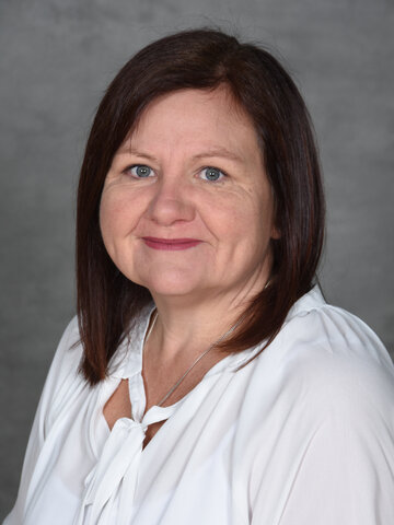  Mrs Dutton