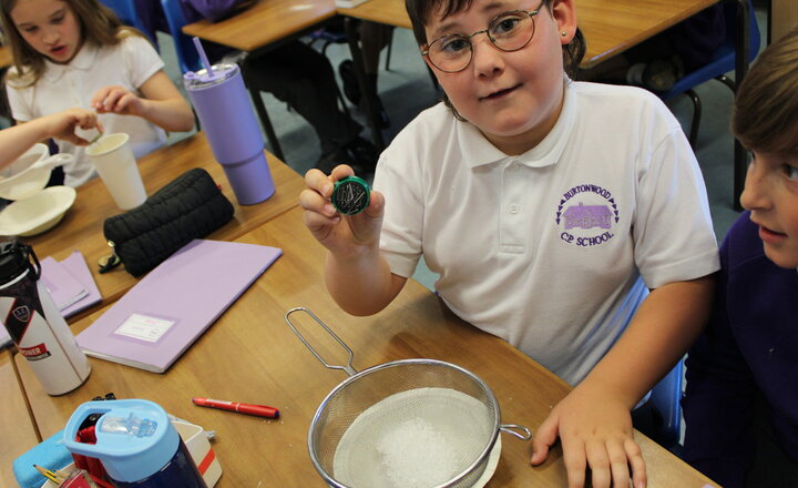 Image of Year 5 Science - Mixtures and Separating